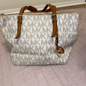 Micheal Kors Shoulder purse and matching wallet